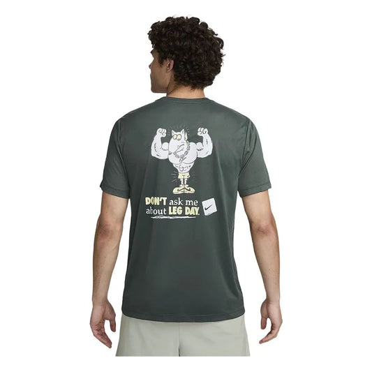 NIKE FITNESS SS T.SHIRT | FZ8044-338
