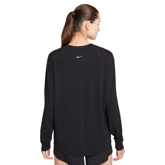 One Relaxed Women's Dri-FIT Long-Sleeve Top