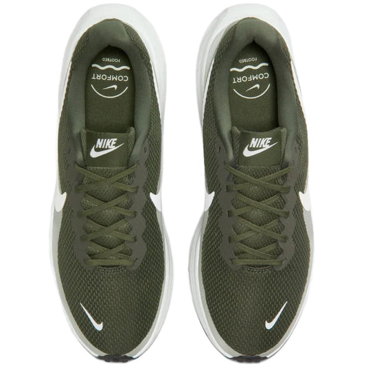 Nike Revolution 8